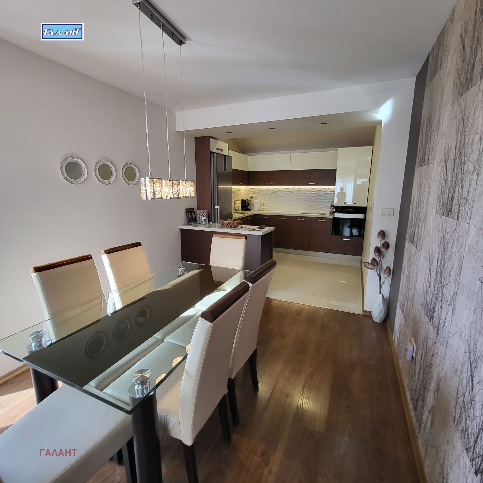 Продава КЪЩА, гр. Варна, Изгрев
