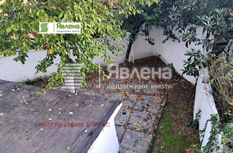 Продава  Многостаен град Бургас , Център , 132 кв.м | 37565186 - изображение [8]