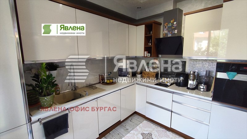 Продава  Многостаен град Бургас , Център , 132 кв.м | 37565186 - изображение [3]