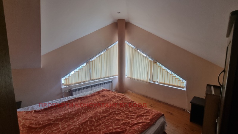 Продава КЪЩА, гр. Разлог, област Благоевград, снимка 10 - Къщи - 52546496