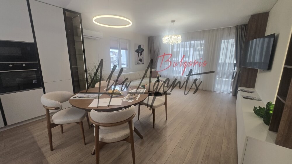 Продава 3-СТАЕН, гр. Варна, Център, снимка 2 - Апартаменти - 53980350