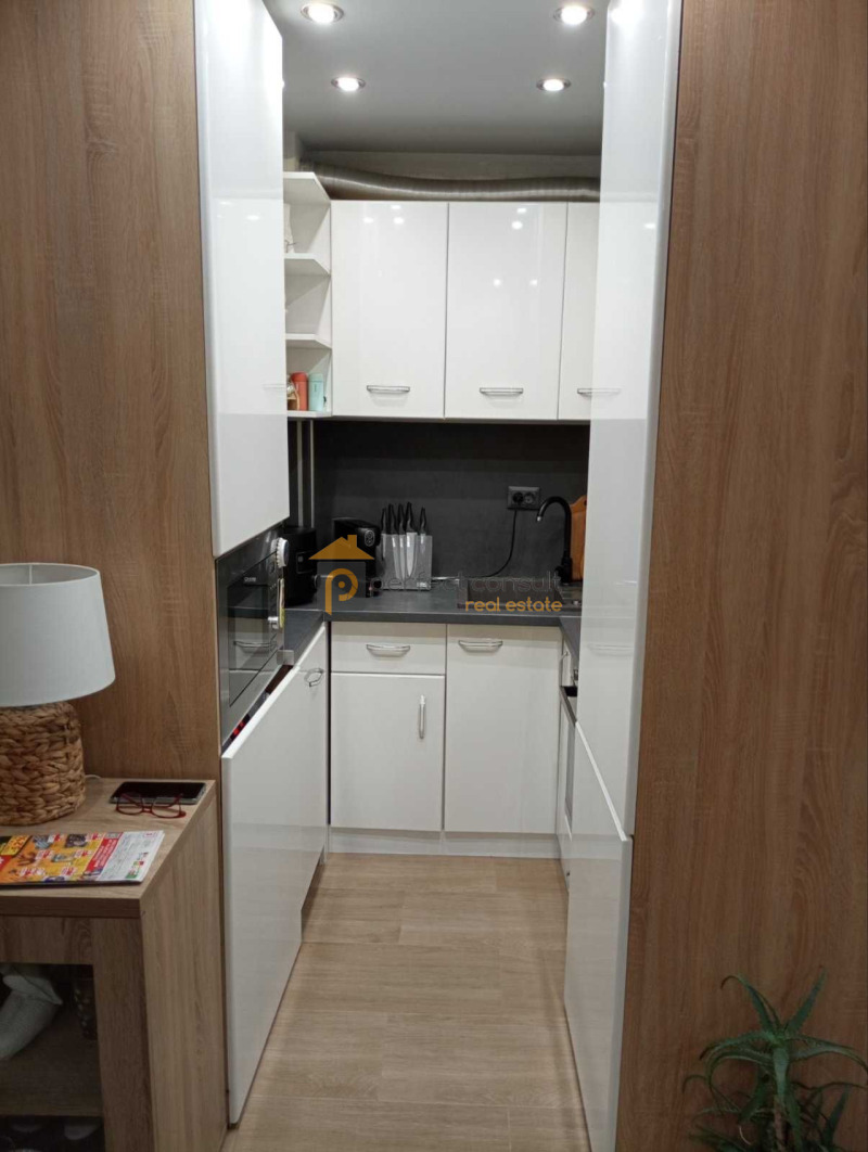 For Sale  2 bedroom Plovdiv , Yuzhen , 78 sq.m | 62502303 - image [3]