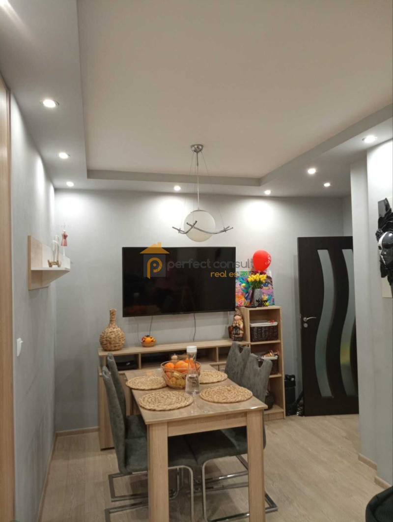 For Sale  2 bedroom Plovdiv , Yuzhen , 78 sq.m | 62502303 - image [5]