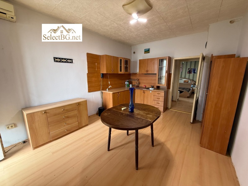 Продава 3-СТАЕН, гр. Горна Оряховица, област Велико Търново