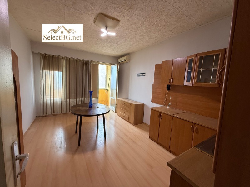 Продава 3-СТАЕН, гр. Горна Оряховица, област Велико Търново, снимка 3 - Апартаменти - 52692253