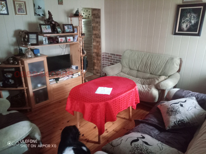 Продава ЕТАЖ ОТ КЪЩА, гр. Айтос, област Бургас, снимка 4 - Етаж от къща - 52779433