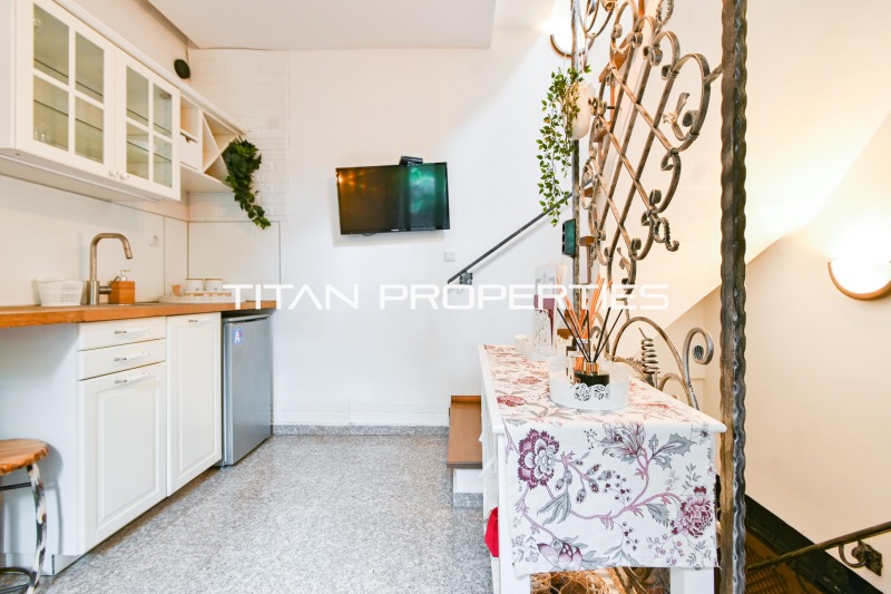 Продава КЪЩА, гр. София, Център, снимка 9 - Къщи - 52845938