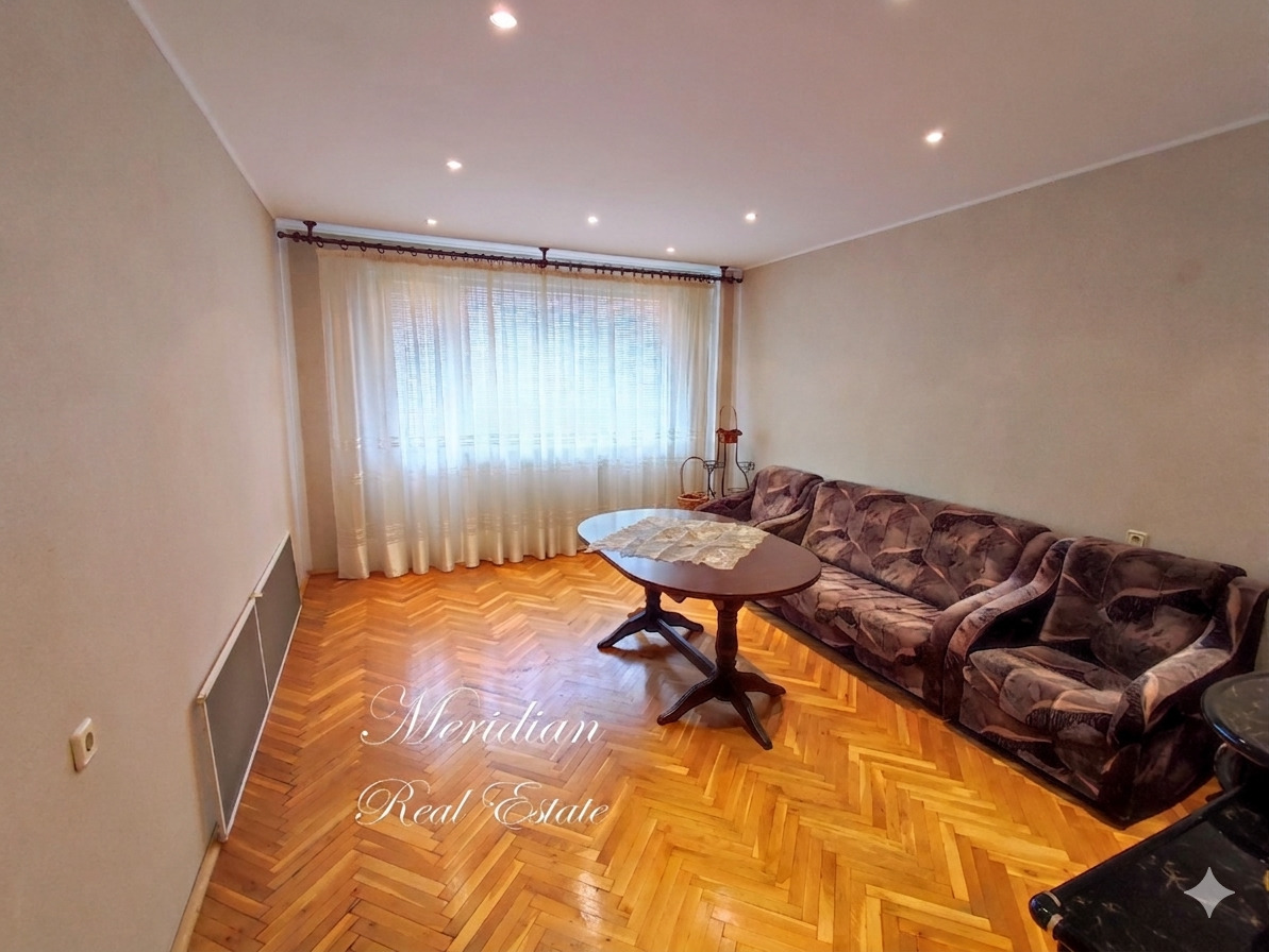 Продава 3-СТАЕН, гр. Добрич, Център, снимка 2 - Апартаменти - 55005801
