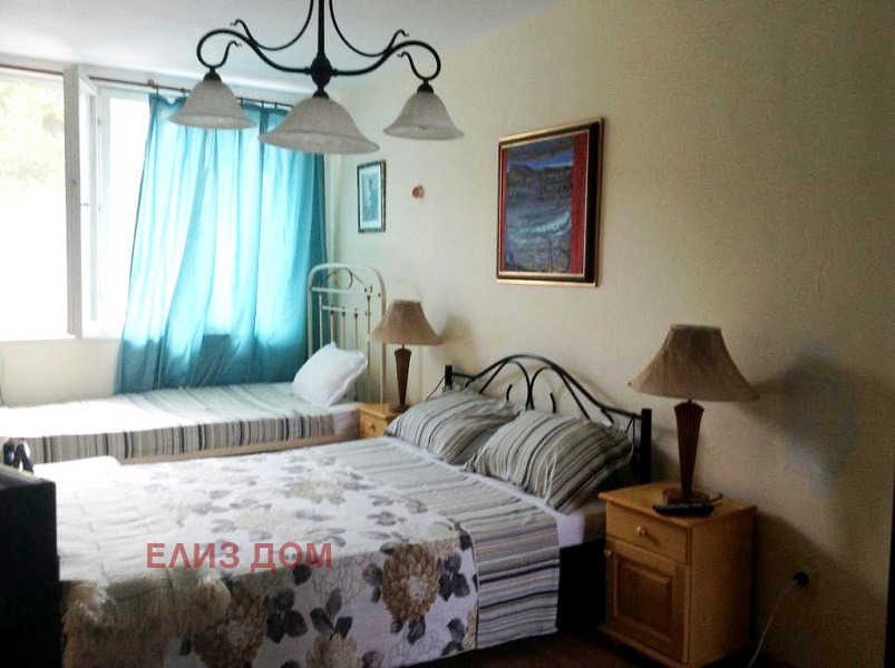 Продава КЪЩА, гр. Варна, Галата, снимка 2 - Къщи - 39925878
