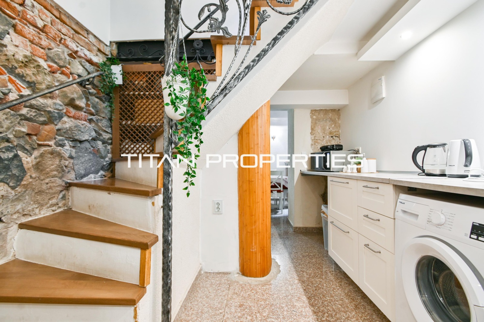 Продава КЪЩА, гр. София, Център, снимка 7 - Къщи - 52845938