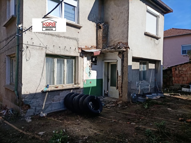 Продава ЕТАЖ ОТ КЪЩА, гр. Плевен, Сторгозия, снимка 2 - Етаж от къща - 52246435