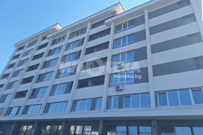 Προς πώληση  Γκαράζ Βαρνα , Βλαδησλαβ Βαρνεντσηκ 1 , 33 τ.μ | 11797274