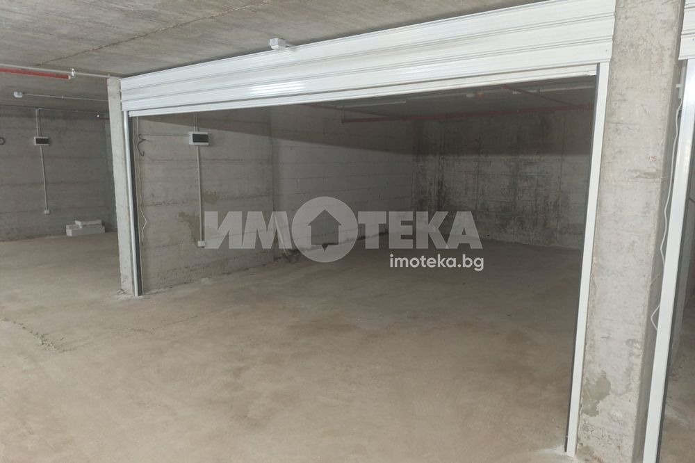 Продава ГАРАЖ, ПАРКОМЯСТО, гр. Варна, Владислав Варненчик 1, снимка 2 - Гаражи и паркоместа - 51481111