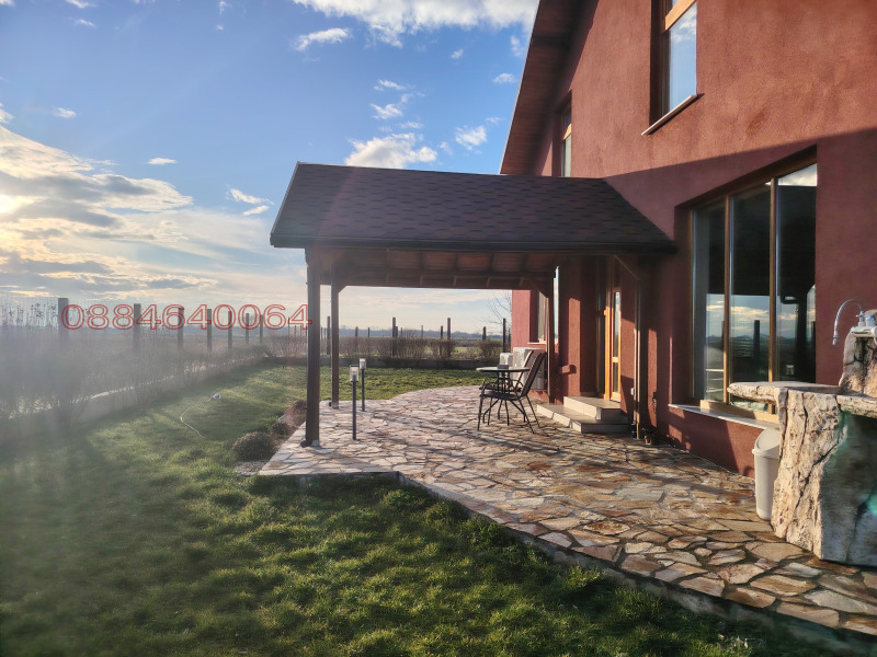 Продава КЪЩА в област Пловдив, с. Скутаре - 180 кв.м / 329 000 € » 643 468.07 лв.