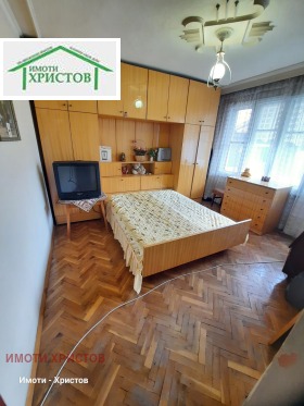 МНОГОСТАЕН, 147 m2