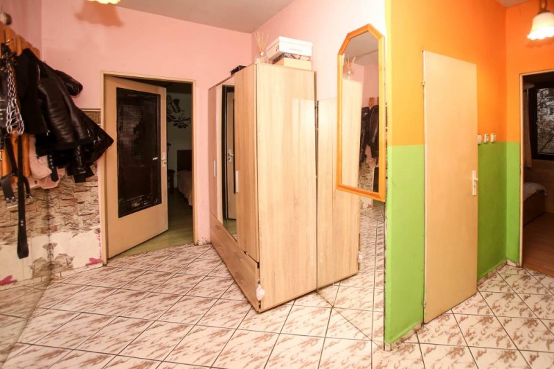 Zu verkaufen  2 Schlafzimmer Sofia , Zona B-18 , 68 qm | 13022208 - Bild [3]