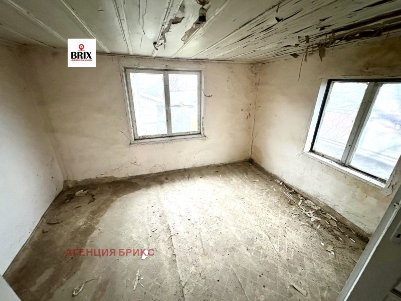 Продава КЪЩА, гр. Русе, Веждата, снимка 4 - Къщи - 53045707