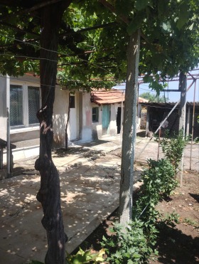 Casa Pitovo, regiunea Sliven 12