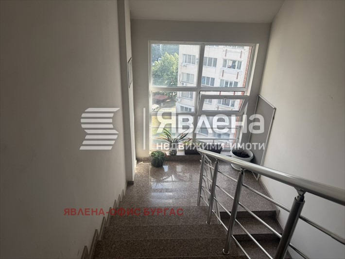 Продава 2-СТАЕН, гр. Бургас, Славейков, снимка 2 - Апартаменти - 55533681
