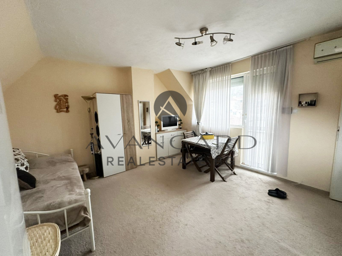 Продава 2-СТАЕН, гр. Пловдив, Център, снимка 2 - Апартаменти - 51891091