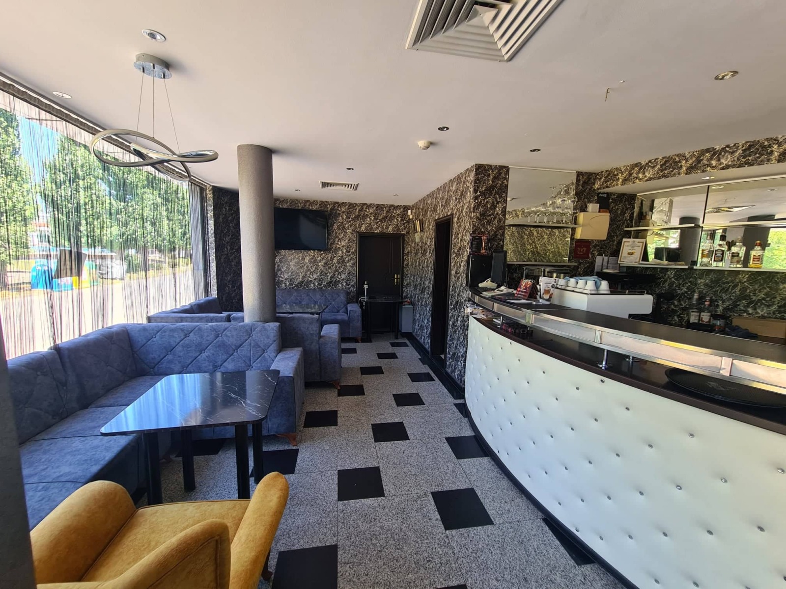 Продава ЗАВЕДЕНИЕ, гр. Хасково, Училищни, снимка 6 - Заведения - 53819681