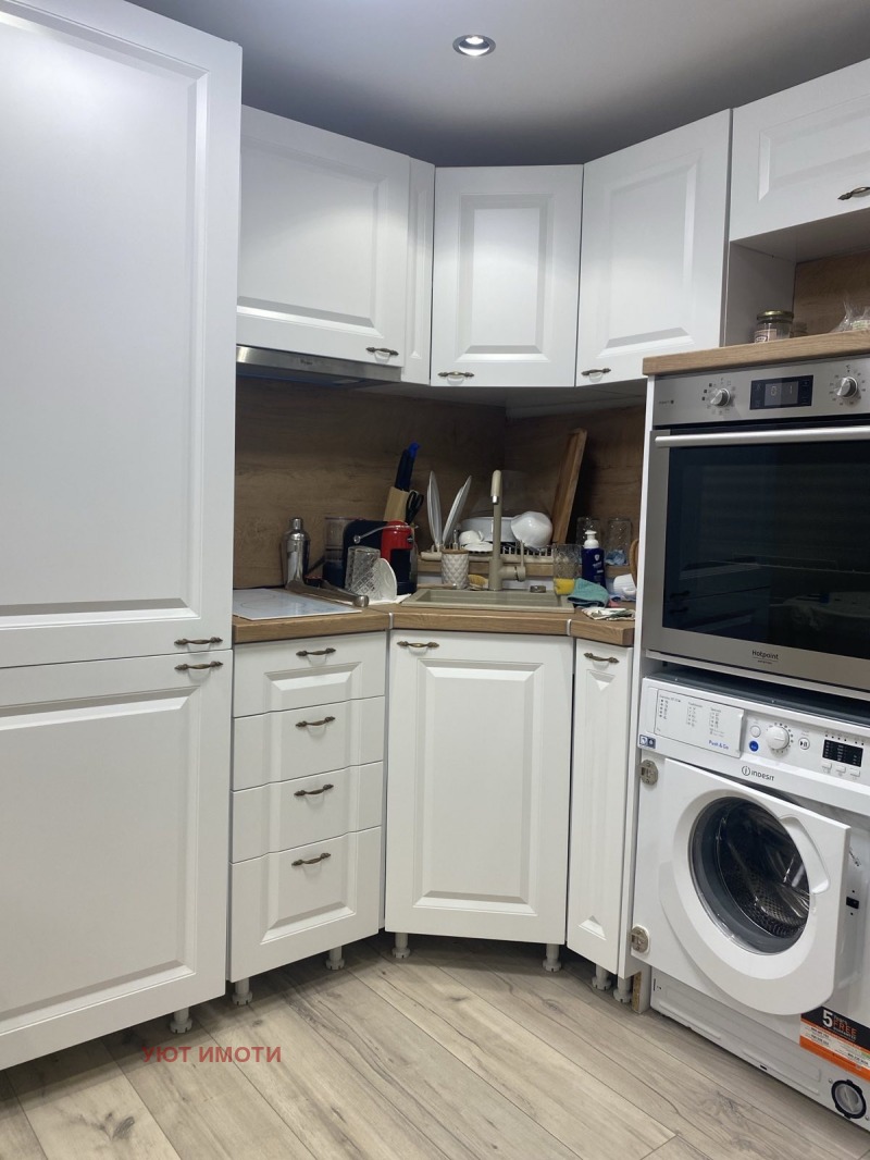 Продава КЪЩА, гр. София, Център, снимка 2 - Къщи - 52653194