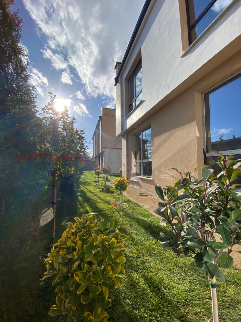 Продава КЪЩА, гр. София, Горубляне, снимка 2 - Къщи - 52972524