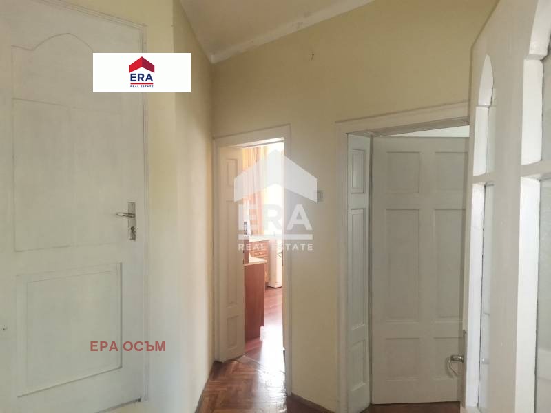 Продава КЪЩА, гр. Ловеч, Център, снимка 10 - Къщи - 53518423