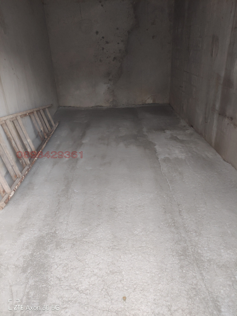 Продава ГАРАЖ, ПАРКОМЯСТО, гр. Русе, Здравец, снимка 2 - Гаражи и паркоместа - 52780645