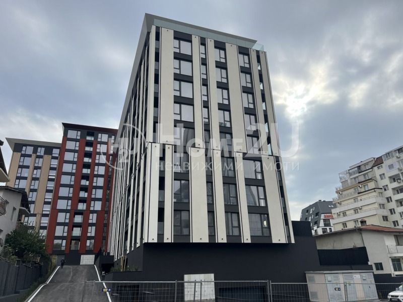 Продава 3-СТАЕН в град Варна, Левски 1 - 111 кв.м / 239 000 € » 467 443.37 лв., HOME2U