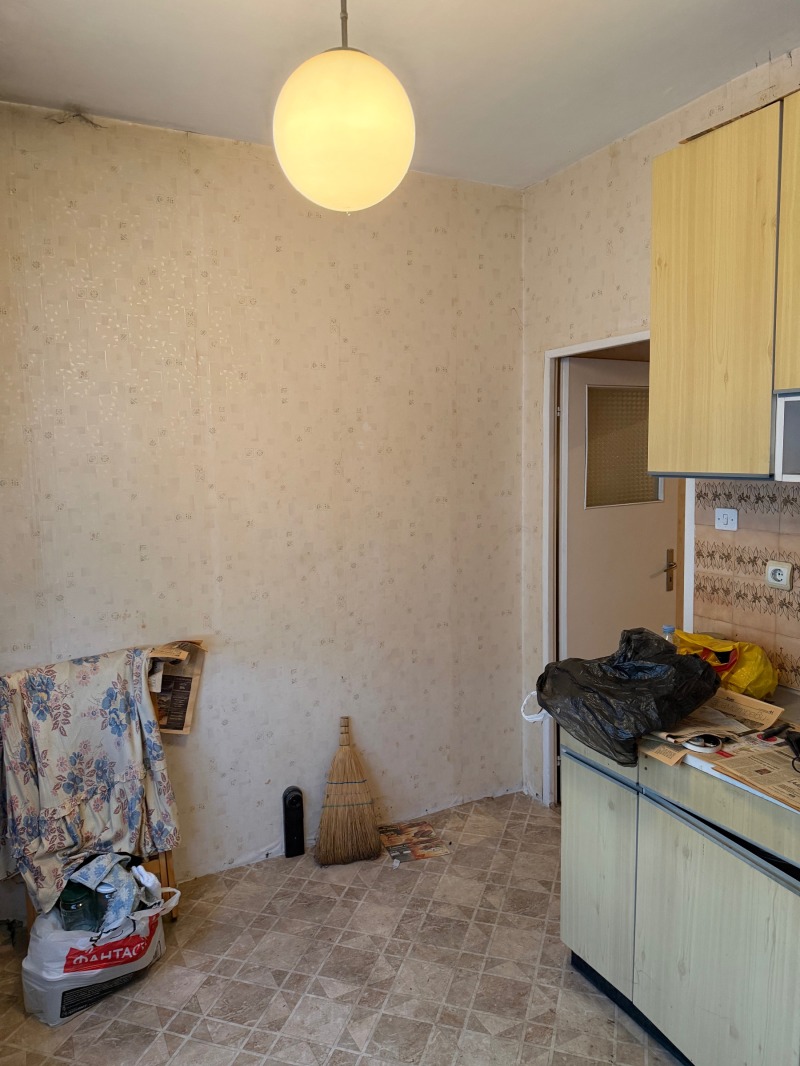 Продава 1-СТАЕН, гр. София, Зона Б-19, снимка 2 - Апартаменти - 52643016