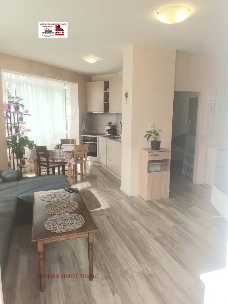 Продава 1-СТАЕН, гр. София, Гео Милев, снимка 3 - Апартаменти - 53535894