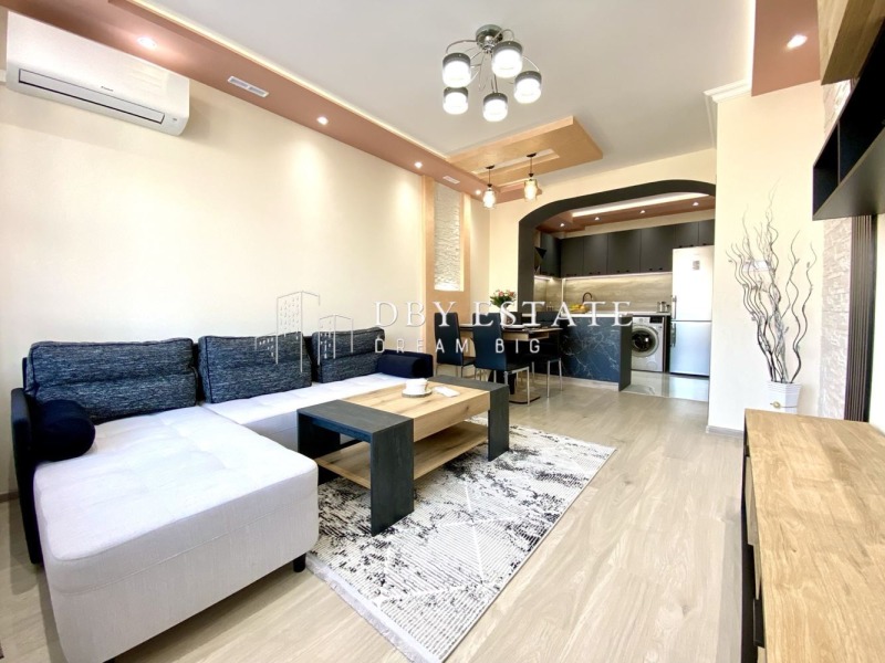 Продава  2-стаен град Пловдив , Тракия , 68 кв.м | 61389971