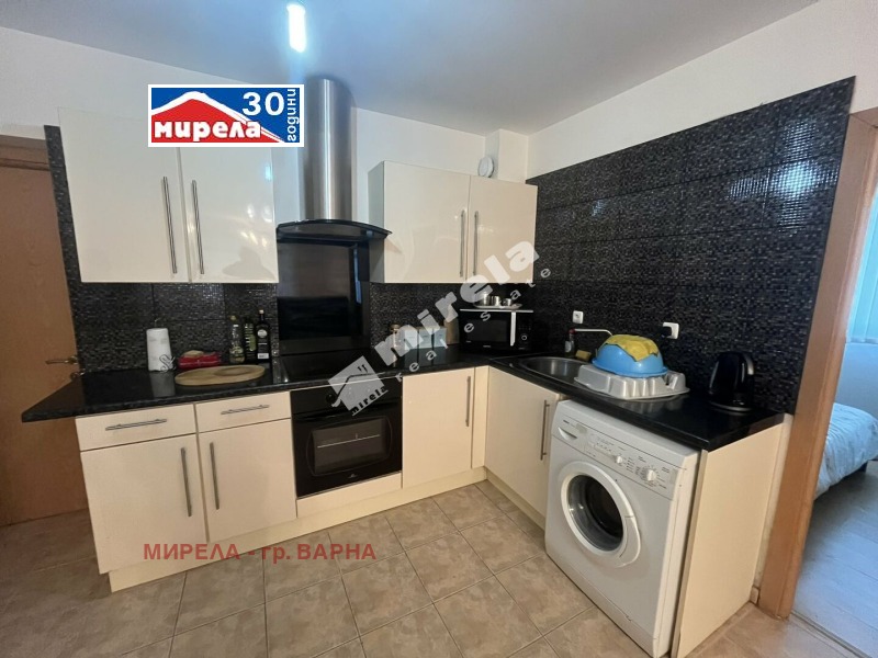 In vendita  2 camere da letto Varna , Galata , 75 mq | 40238699