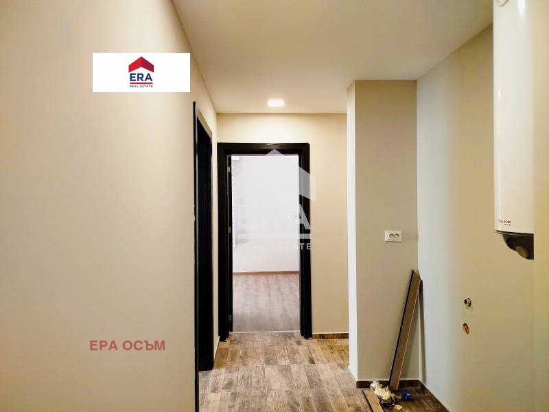 Продава КЪЩА, гр. Ловеч, Гозница, снимка 4 - Къщи - 52303113