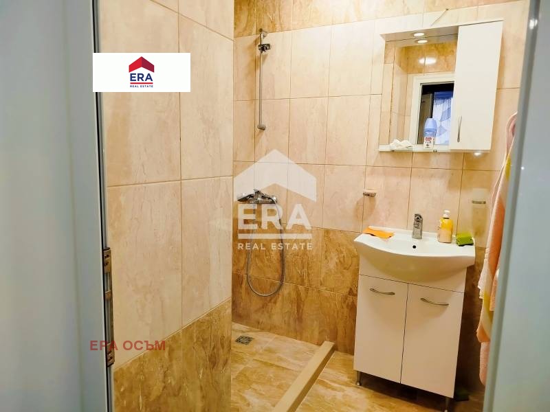 Продава КЪЩА, гр. Ловеч, Гозница, снимка 11 - Къщи - 52303113