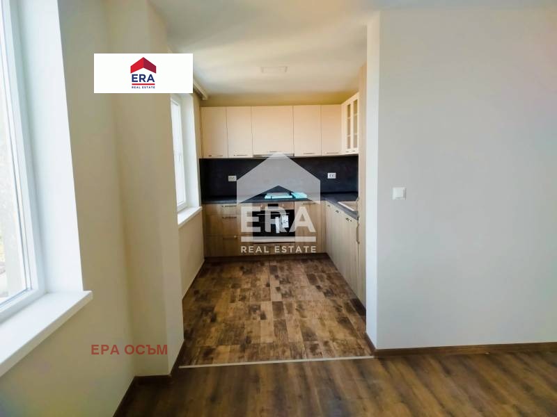 Продава КЪЩА, гр. Ловеч, Гозница, снимка 9 - Къщи - 52303113