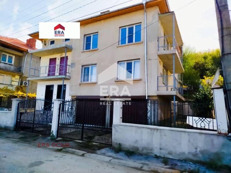 Продава КЪЩА, гр. Ловеч, Гозница, снимка 15 - Къщи - 52303113