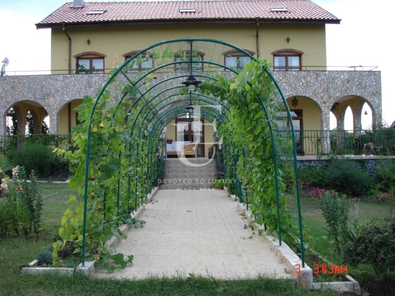 Продава  Хотел област Бургас , гр. Приморско , 2555 кв.м | 32966055