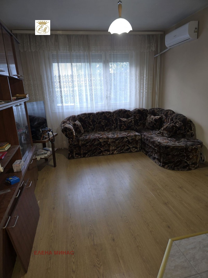 Продава МНОГОСТАЕН в град Шумен, Добруджански - 104 кв.м / 189 178.00 € » 370 000 лв., ЕЛЕНА МИНАС