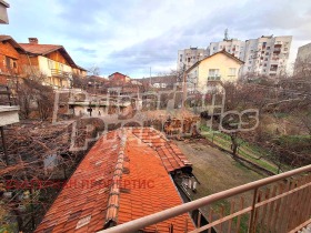 Maison Doupnitsa, région Kyoustendil 13