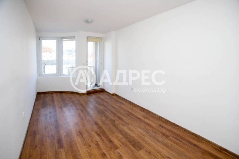 In vendita  1 camera da letto Sofia , Liulin 6 , 64 mq | 39620491