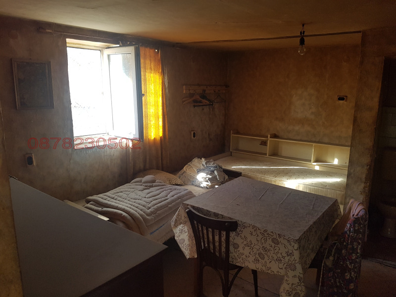 Продава ЕТАЖ ОТ КЪЩА, гр. Ямбол, Боровец, снимка 8 - Етаж от къща - 52783803