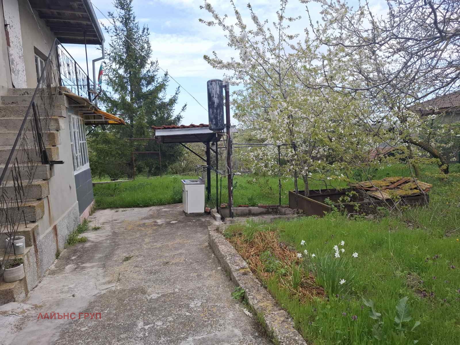 Продава КЪЩА, с. Калиманци, област Варна, снимка 13 - Къщи - 54256342