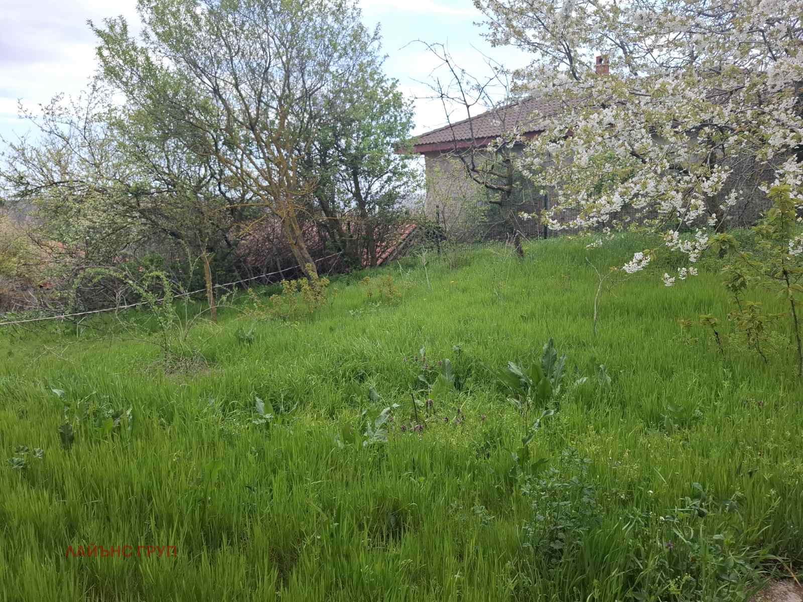 Продава КЪЩА, с. Калиманци, област Варна, снимка 2 - Къщи - 54256342