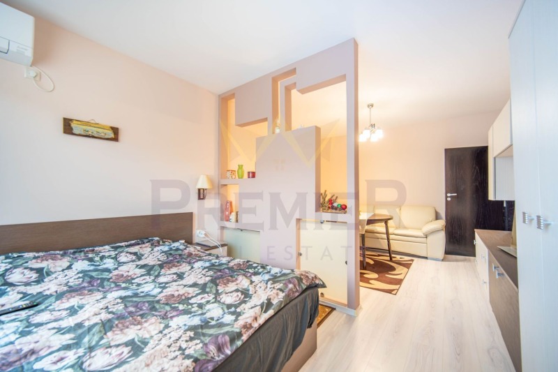 Продава  2-стаен град Добрич , Център , 70 кв.м | 62514386 - изображение [4]
