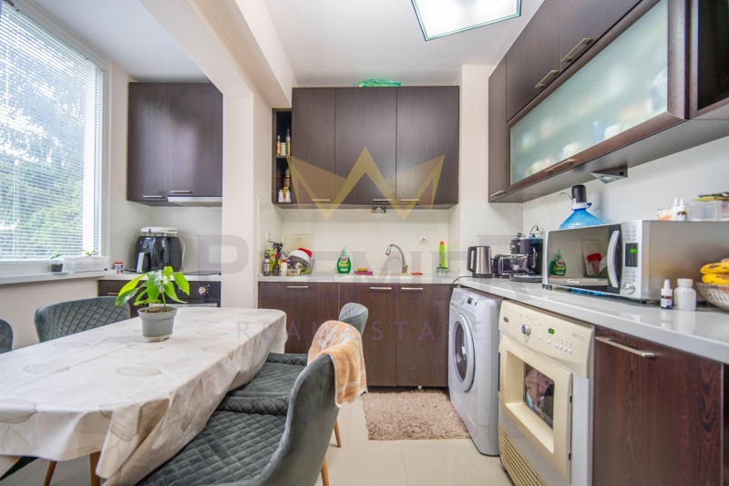 Продава  2-стаен град Добрич , Център , 70 кв.м | 62514386 - изображение [8]