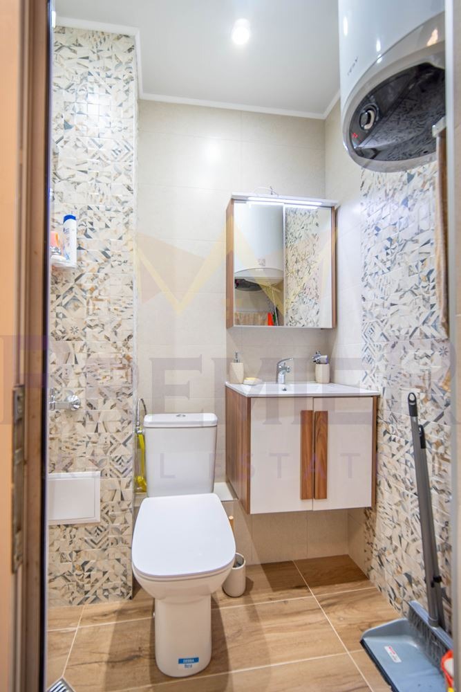 Продава  2-стаен град Добрич , Център , 70 кв.м | 62514386 - изображение [10]