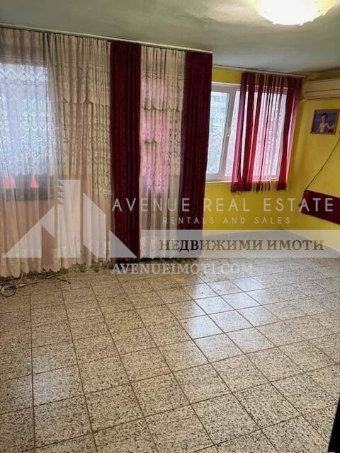 Продава 3-СТАЕН, гр. Бургас, Възраждане, снимка 2 - Aпартаменти - 49163540