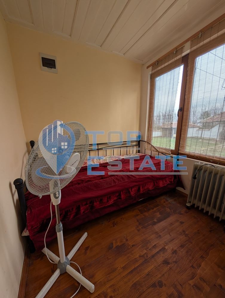 Продава  Къща област Велико Търново , с. Ресен , 120 кв.м | 53146171 - изображение [15]